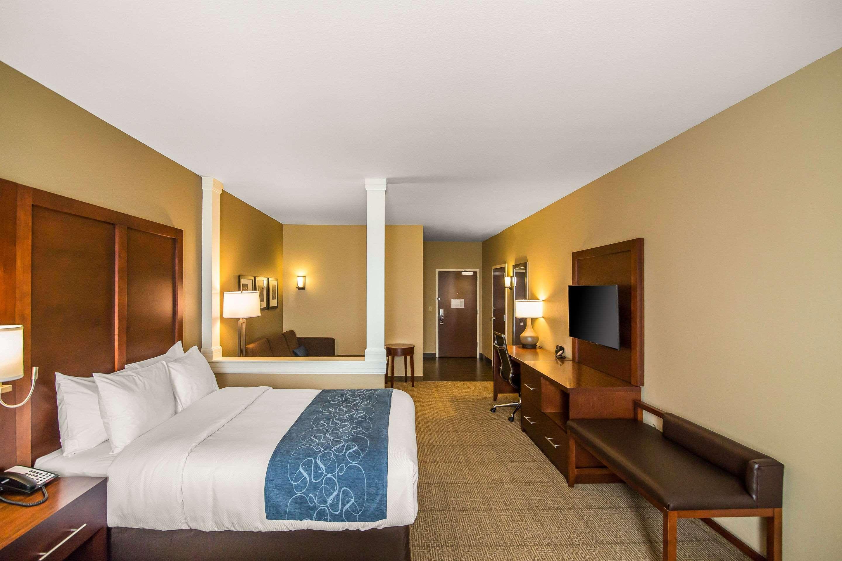 Comfort Suites - Dodge City Ngoại thất bức ảnh