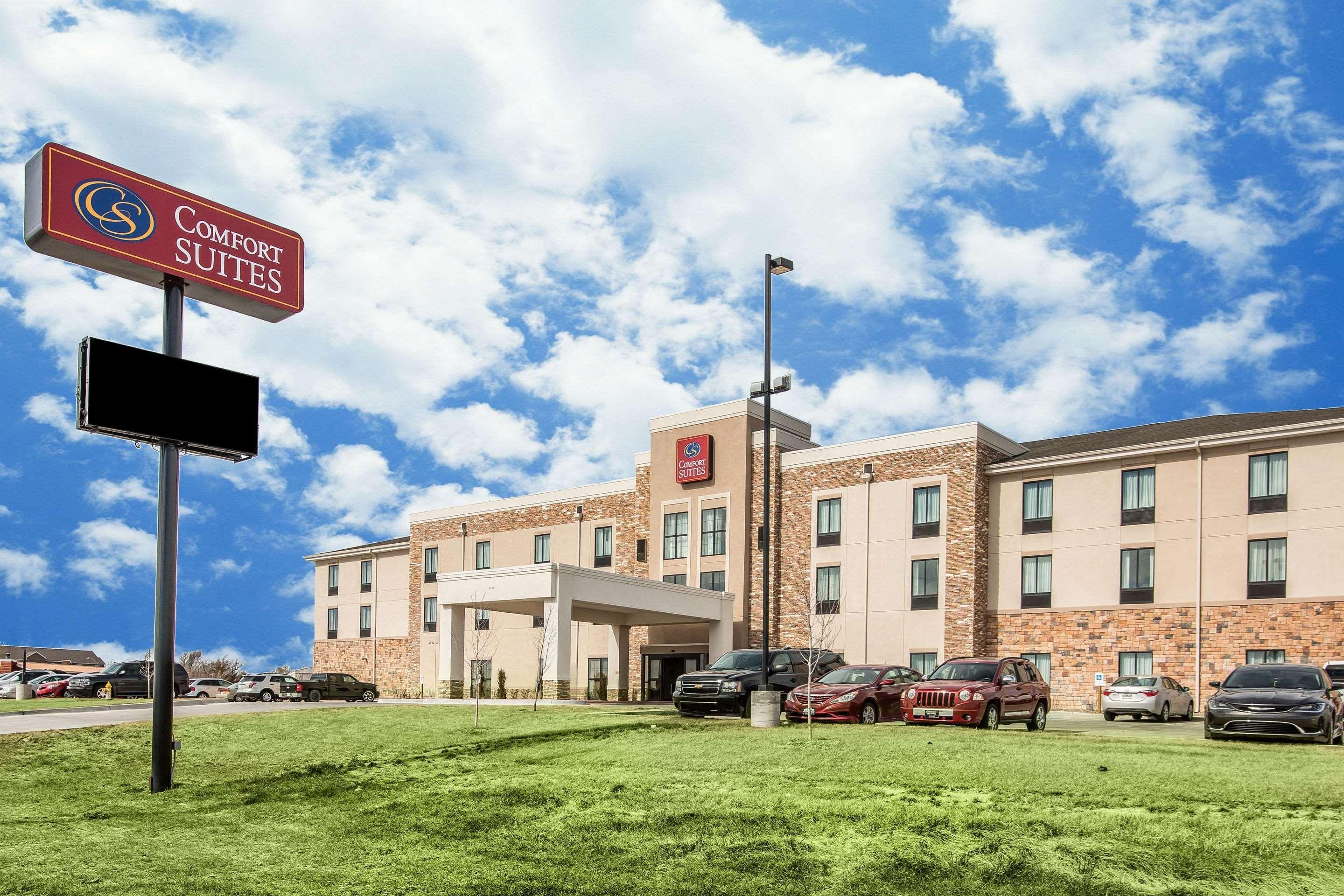 Comfort Suites - Dodge City Ngoại thất bức ảnh
