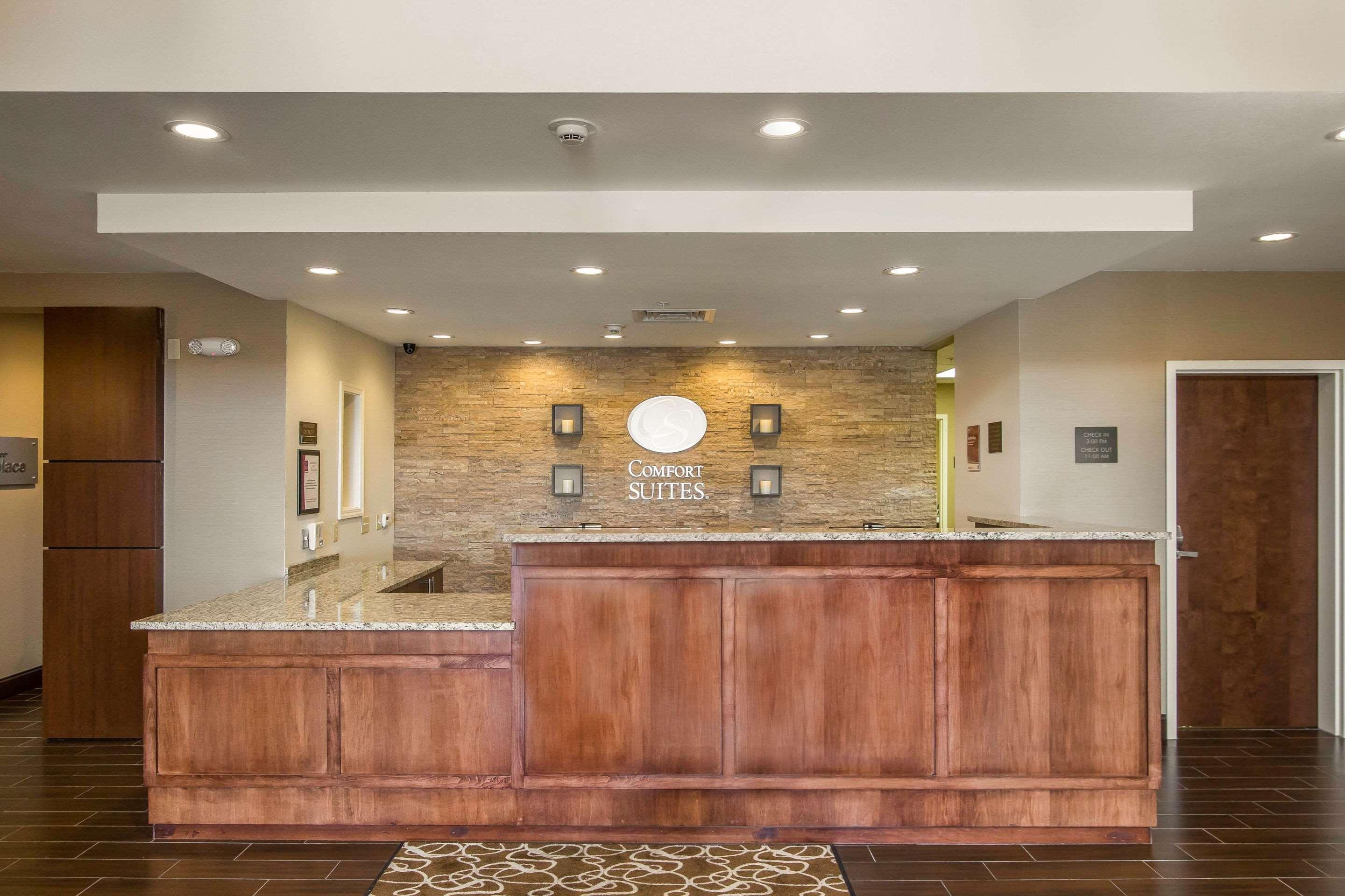 Comfort Suites - Dodge City Ngoại thất bức ảnh