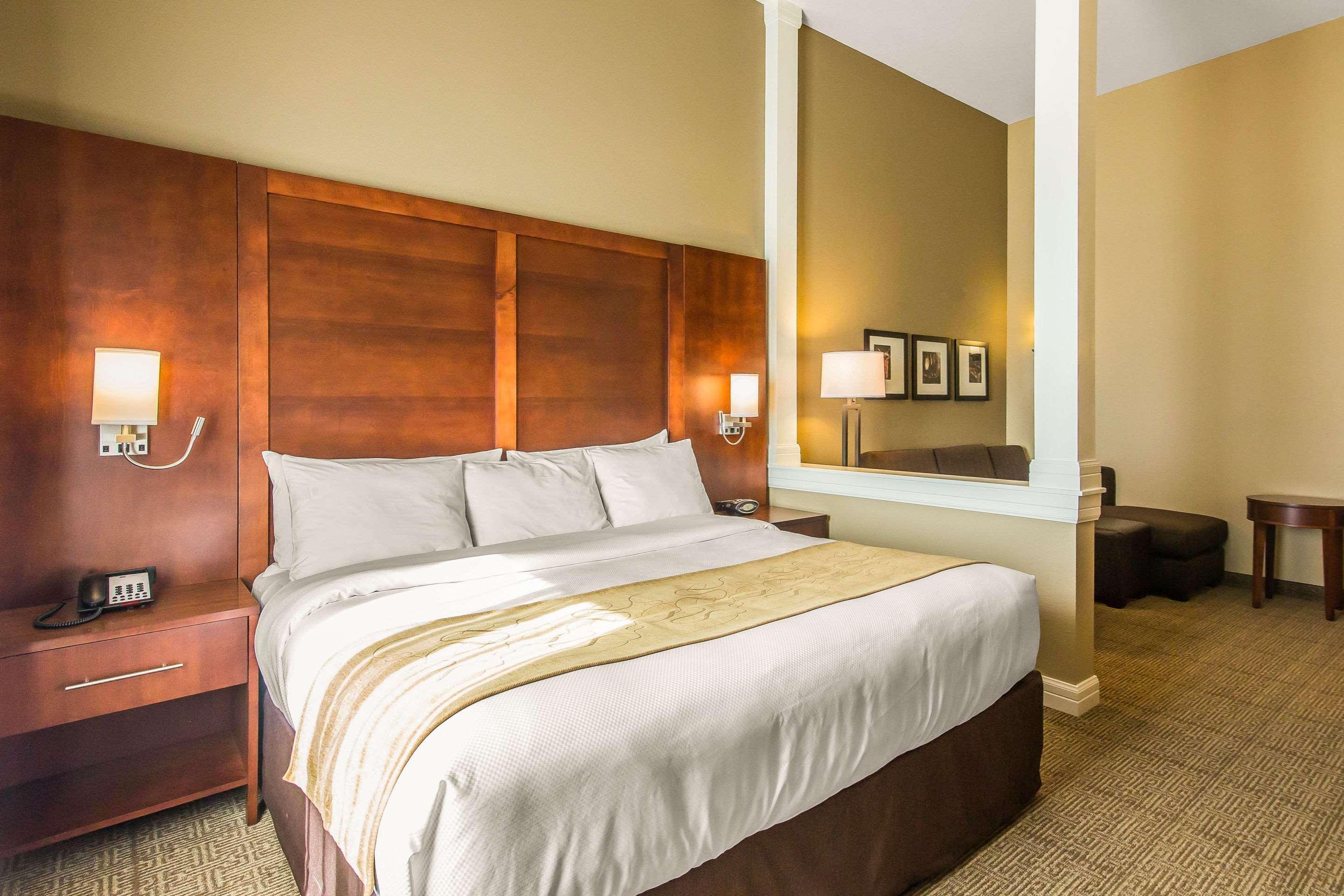 Comfort Suites - Dodge City Ngoại thất bức ảnh