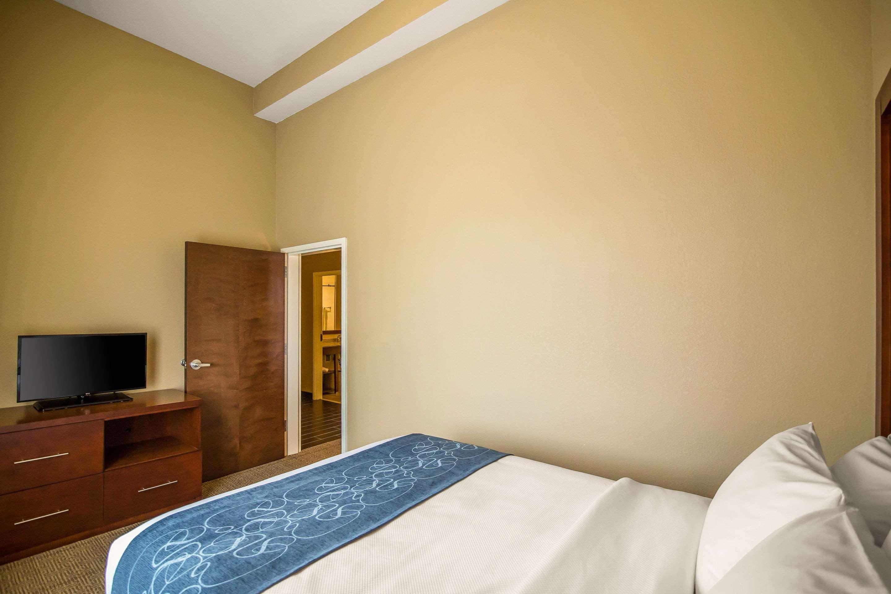 Comfort Suites - Dodge City Ngoại thất bức ảnh