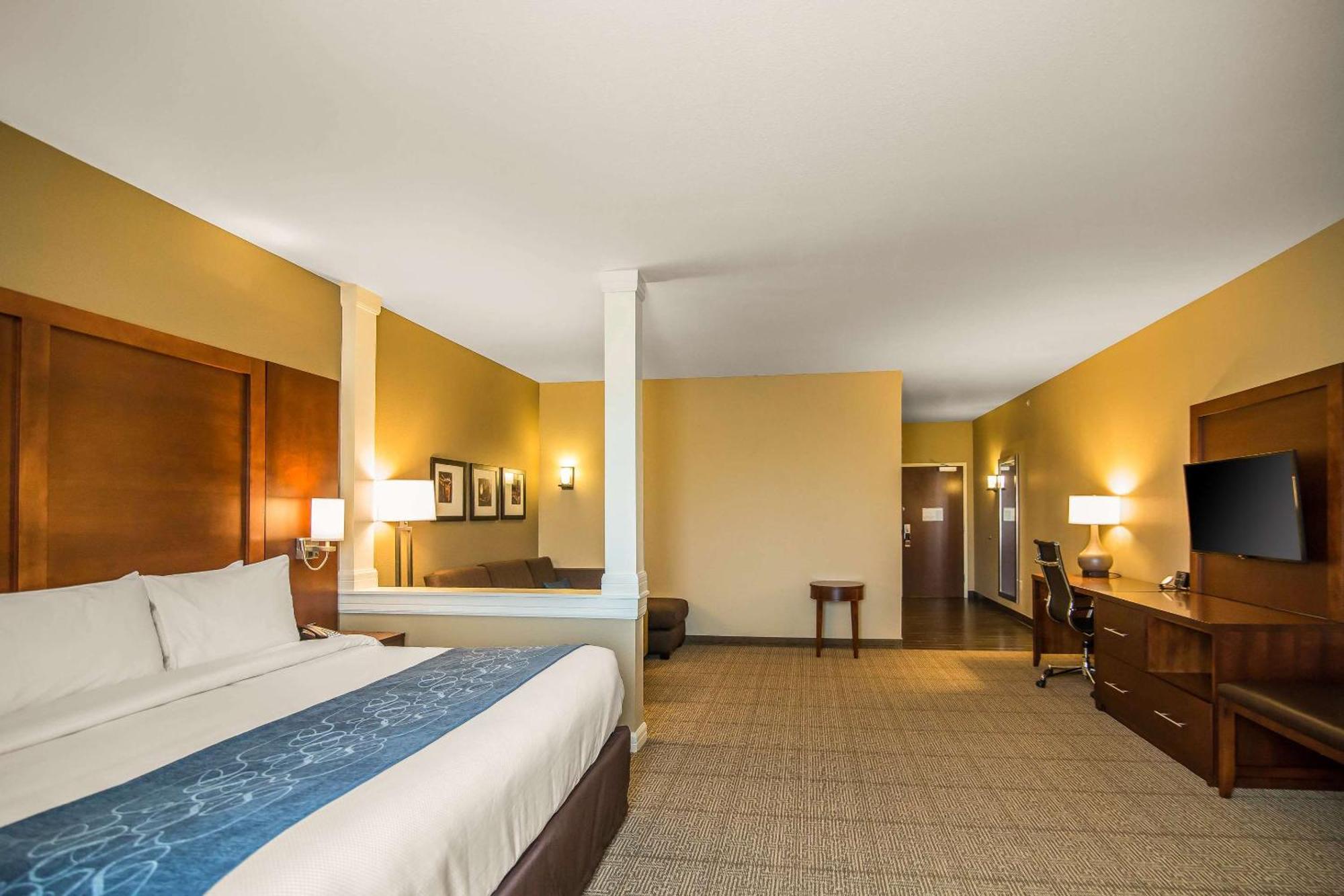 Comfort Suites - Dodge City Ngoại thất bức ảnh