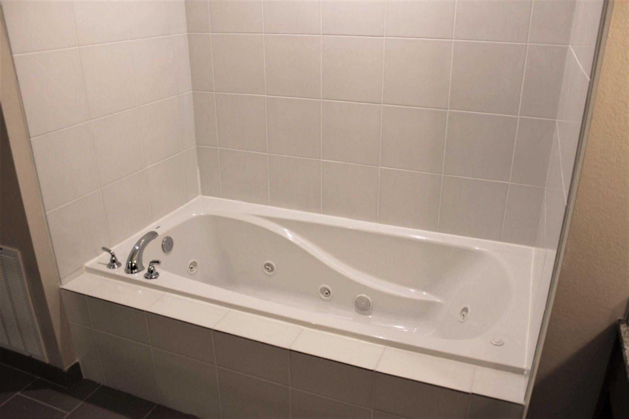 Comfort Suites - Dodge City Ngoại thất bức ảnh